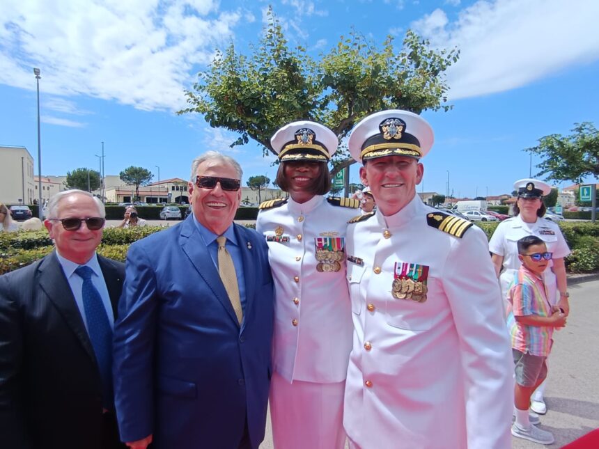 Cambio di comando all’United States Navy Medicine Readiness and Training Command U.S. Naval Hospital di Napoli